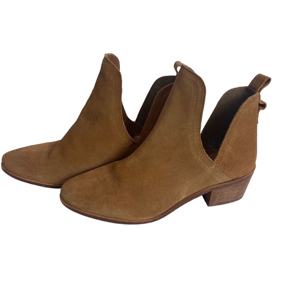Lulus x Matisse Pacey Tan Suede Leather Cutout Ankle Booties 7M - Picture 4 of 10
